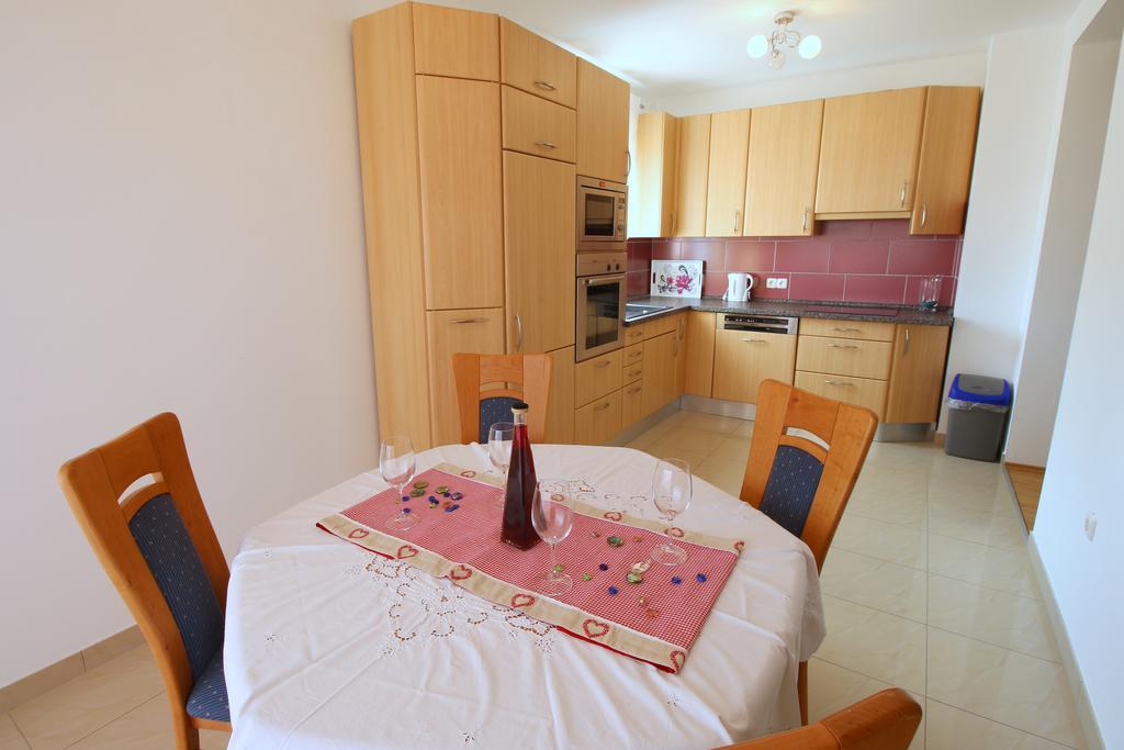 Apartment Luzia 班约勒 外观 照片